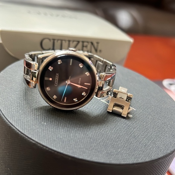 CITIZEN WATCHES SILVER LOOK VERY BEAUTIFUL AUTHENTIC - Picture 5 of 9